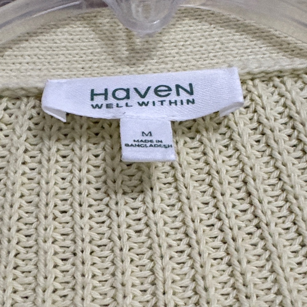 Chic Yellow Women's Cardigan - Picture 3 of 4